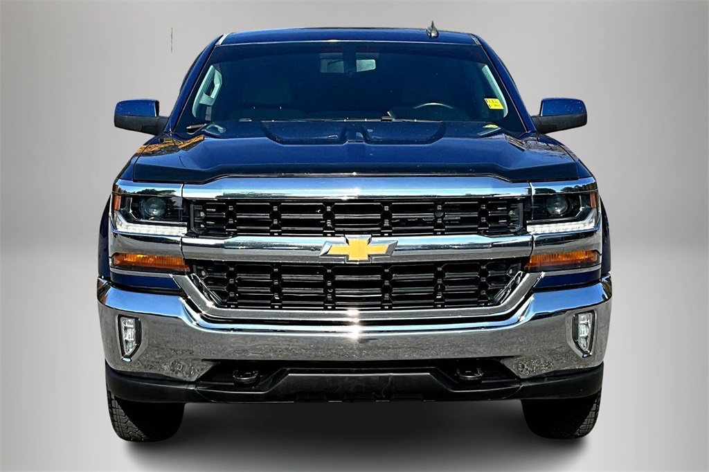 2018 Chevrolet Silverado 1500 LT photo 3
