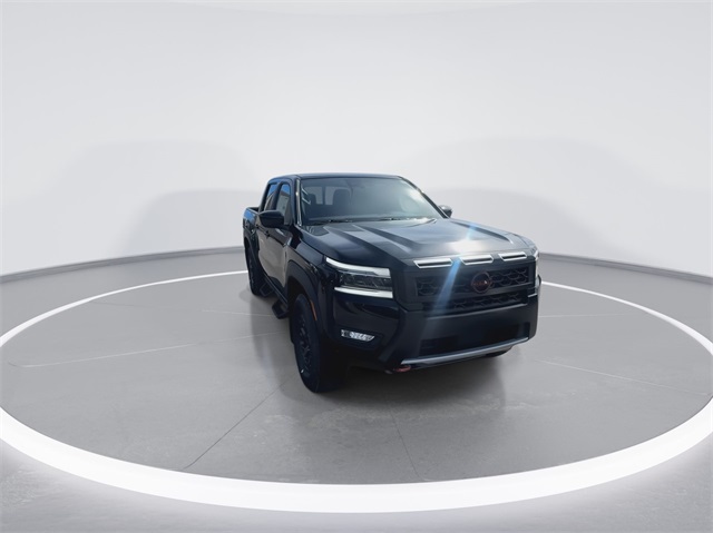 2025 Nissan Frontier PRO-4X photo 3