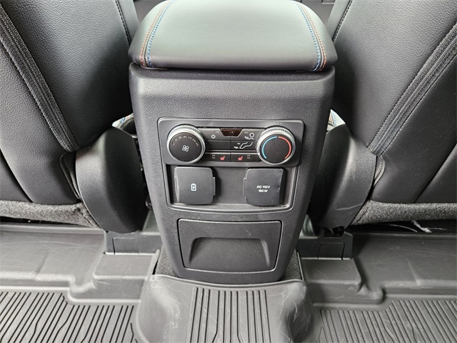 2024 Ford Explorer ST photo 10