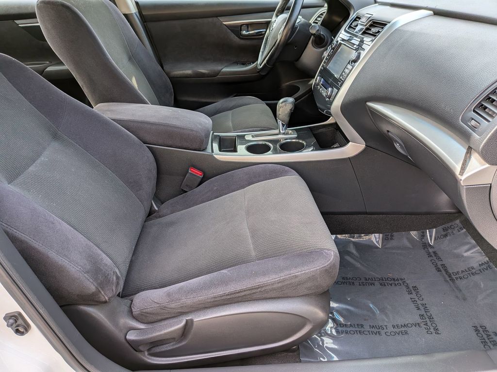 2013 Nissan Altima 2.5 SV photo 27