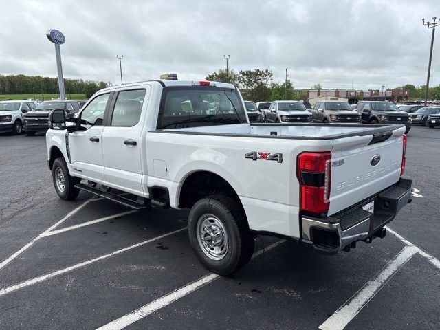 2025 Ford F-350 XL photo 4