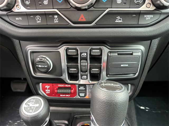 2025 Jeep Gladiator Rubicon photo 20