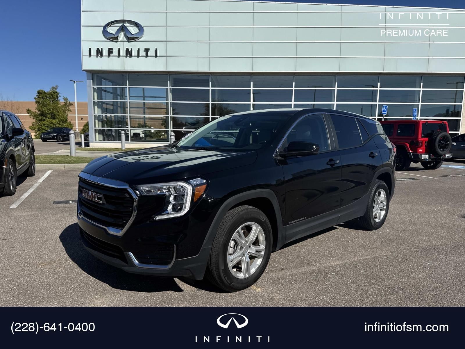 2024 GMC Terrain SLE's photo