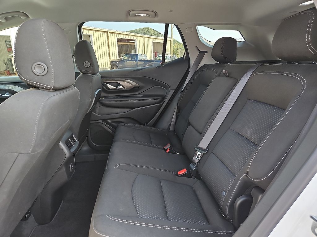 2024 Gmc Terrain SLE photo 15