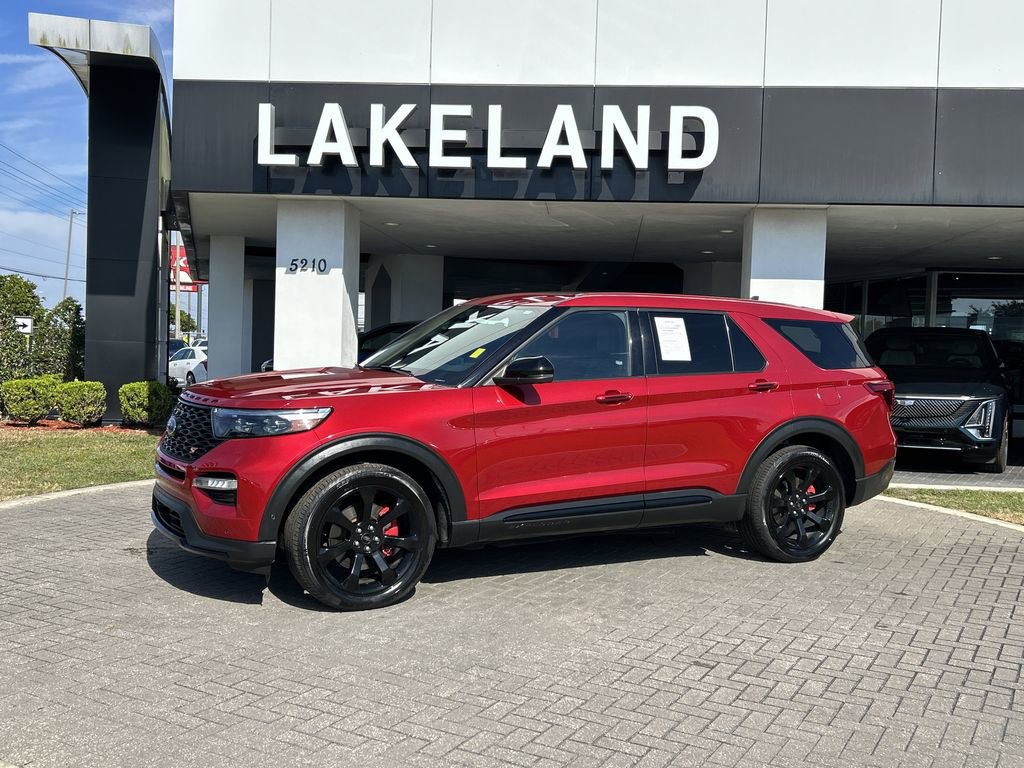 2021 Ford Explorer ST photo 2