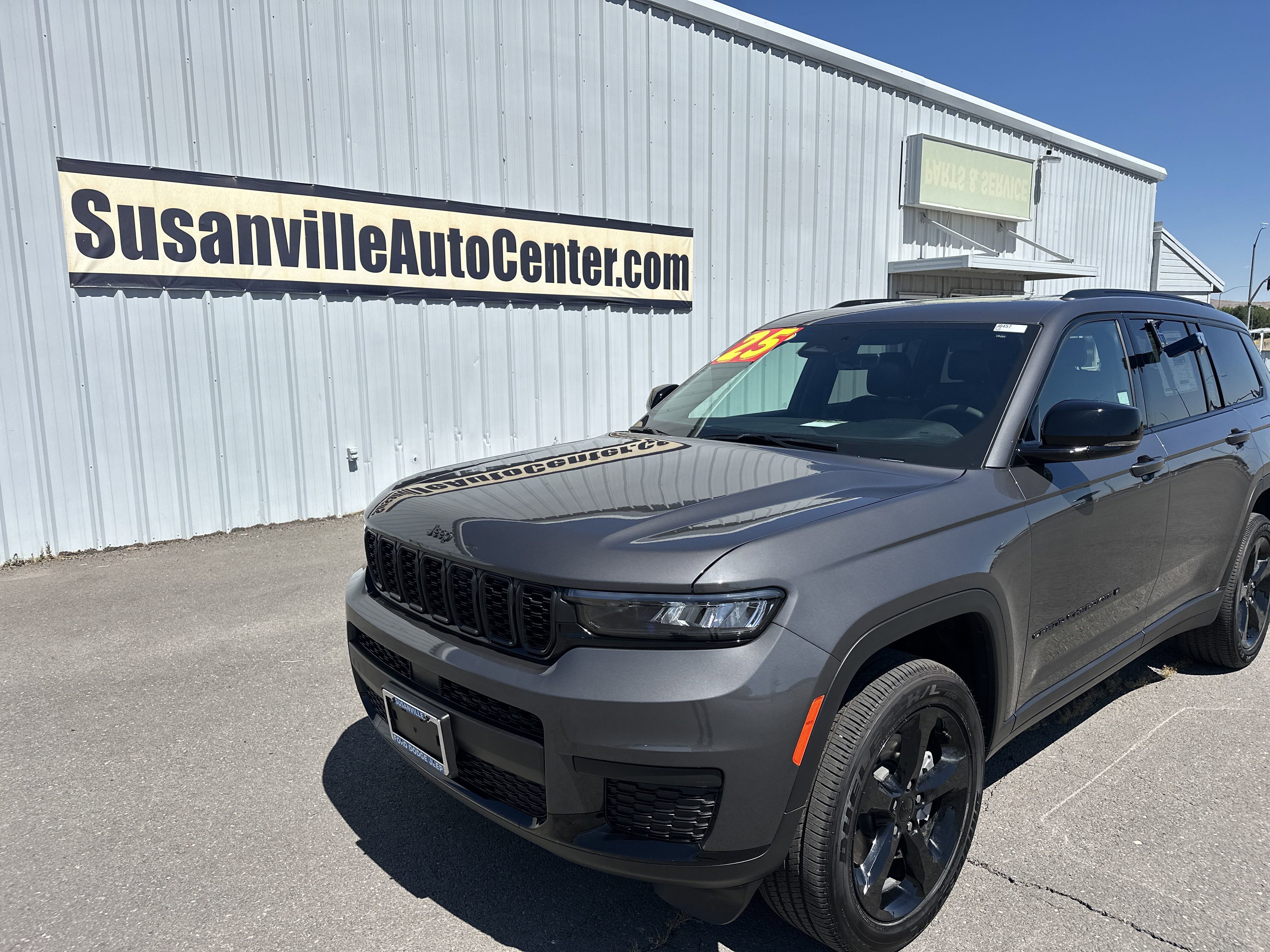 2025 Jeep Grand Cherokee L Altitude's photo