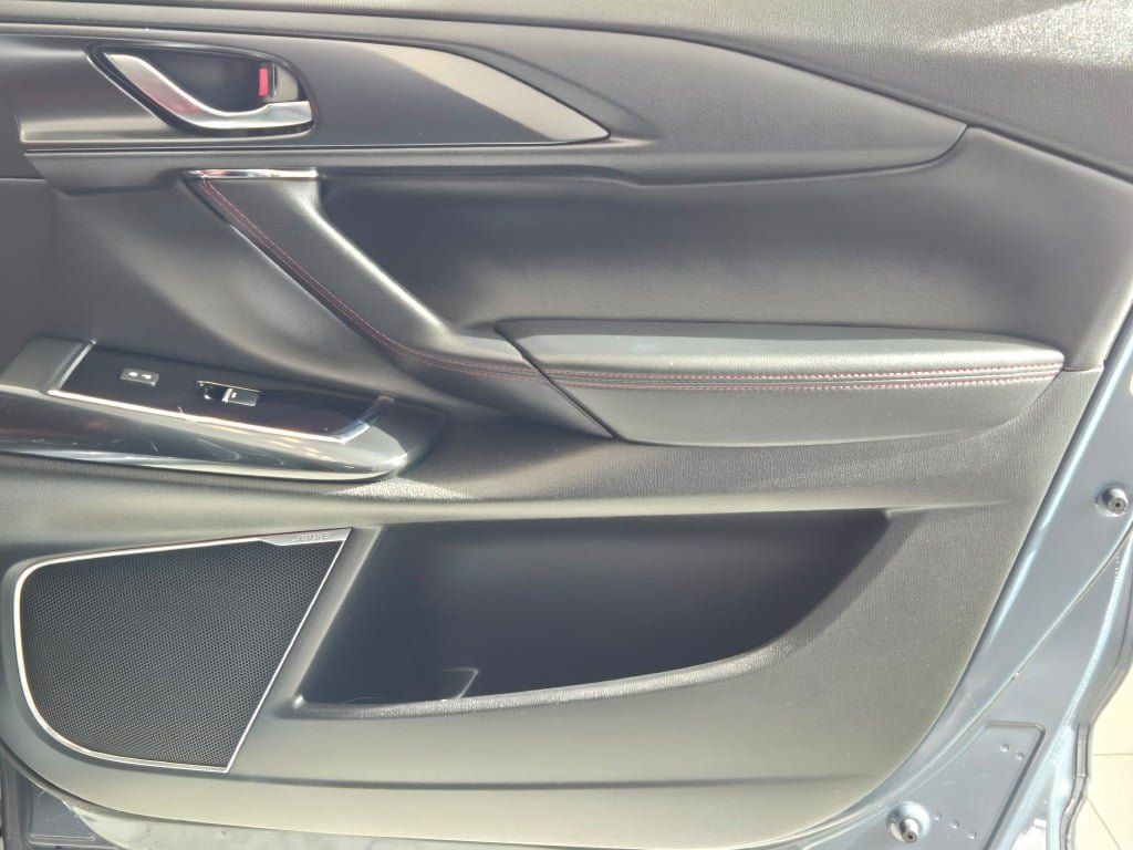 2023 Mazda CX-9 Carbon photo 9