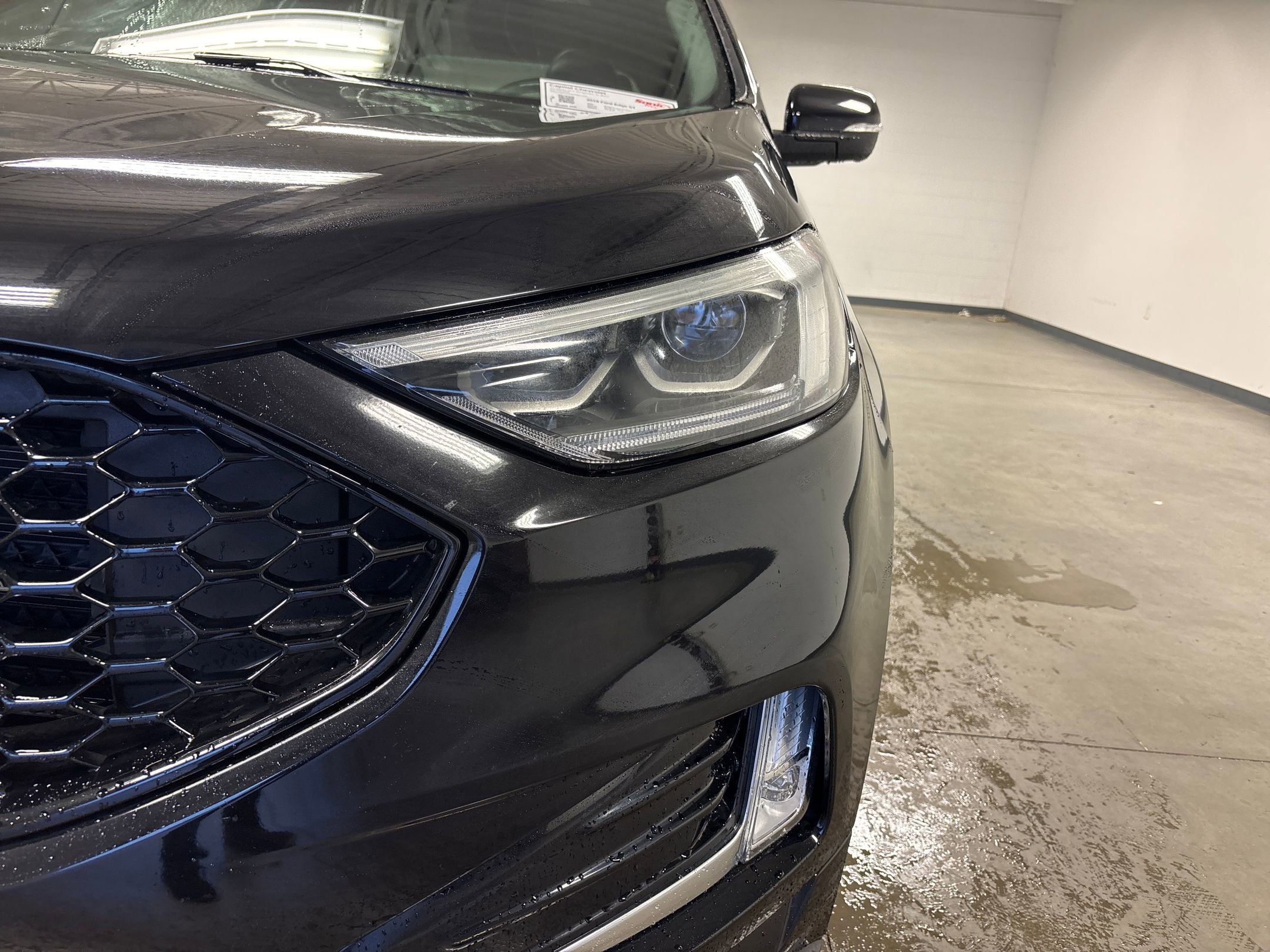 2019 Ford Edge ST photo 8
