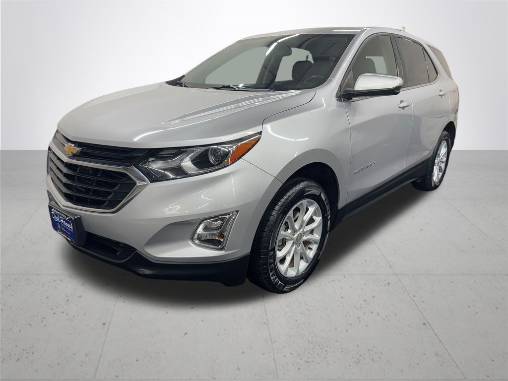 2019 Chevrolet Equinox LT photo 2