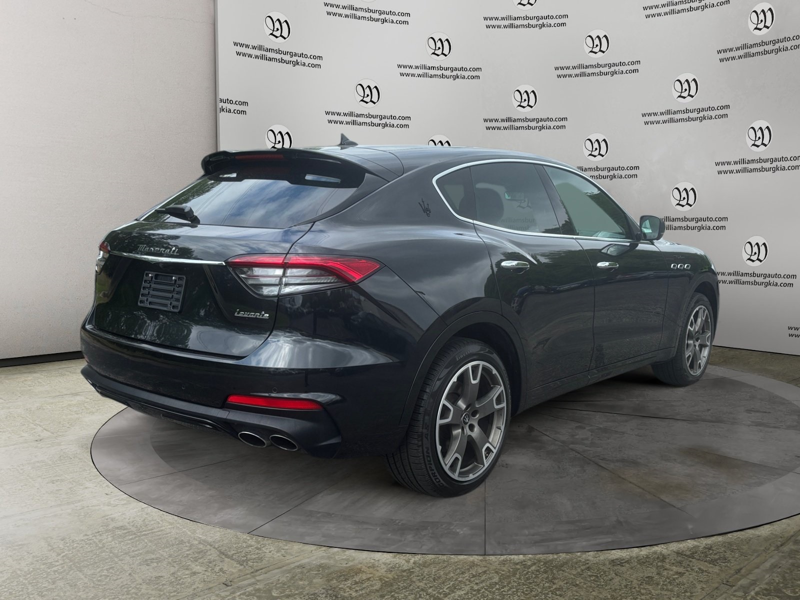 2023 Maserati Levante Modena S photo 5