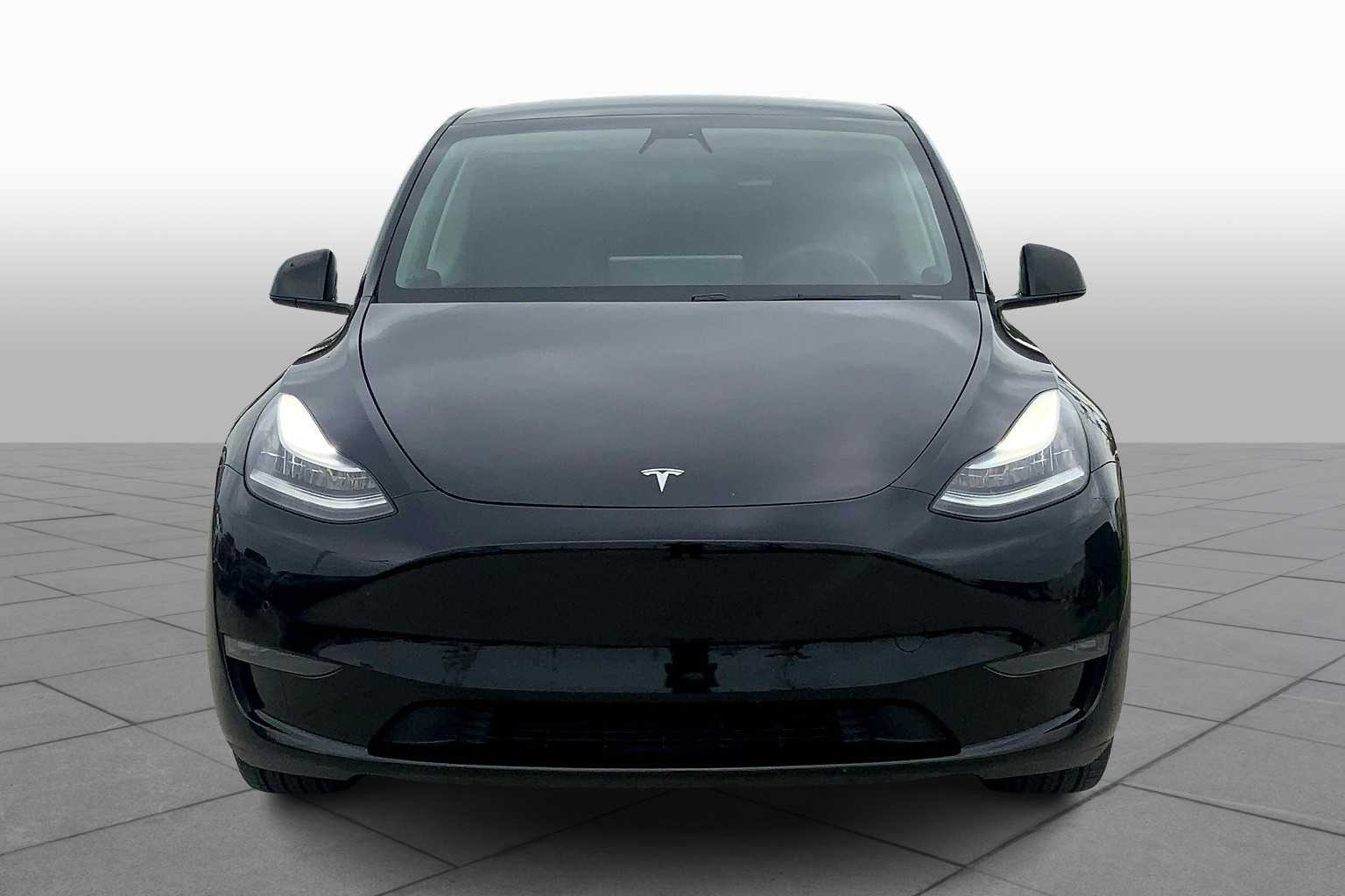 Used 2021 Tesla Model Y Long Range with VIN 5YJYGDEE4MF065189 for sale in Webster, TX