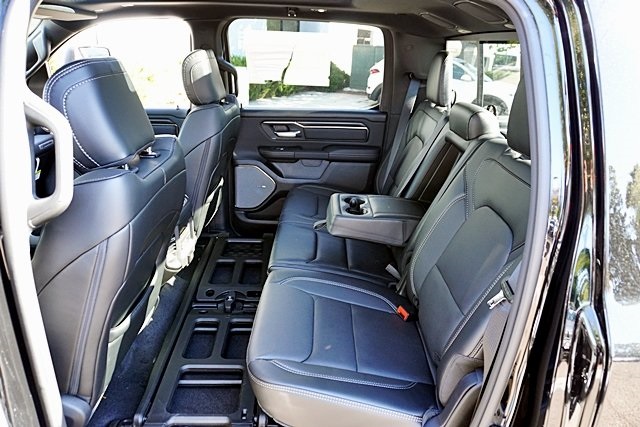 New 2026 Diamond Black Crystal Pearl-Coat Exterior Paint RAM Rebel image 24