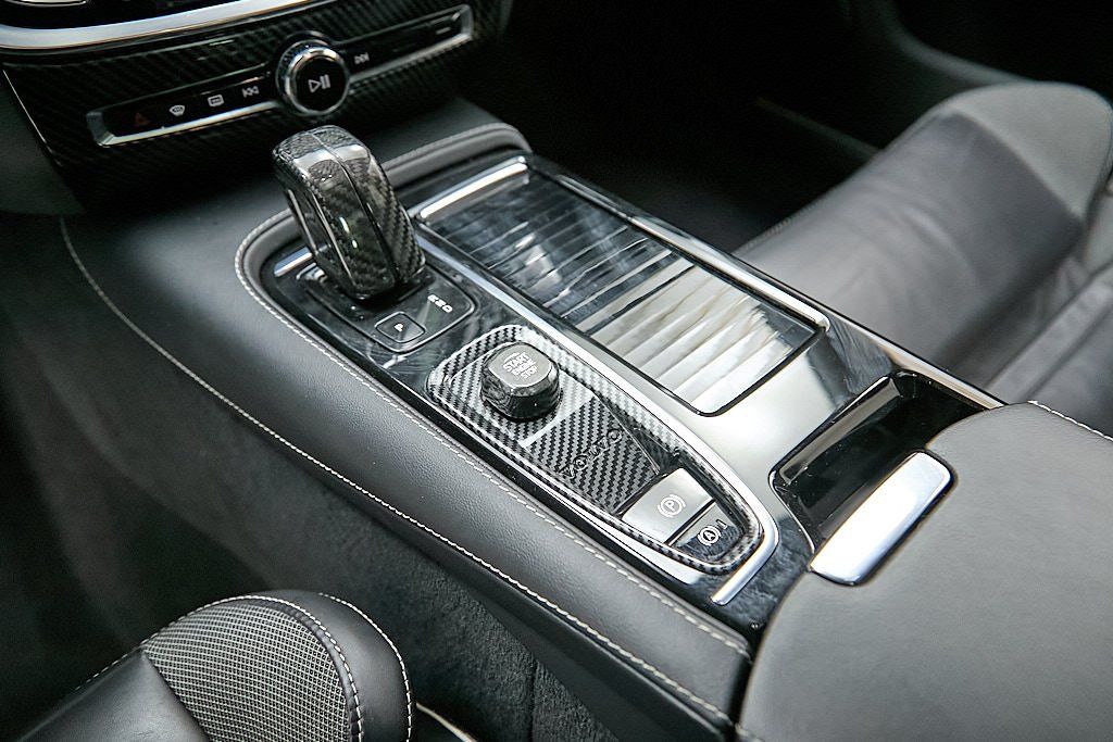 2022 VOLVO S60 - Image 18