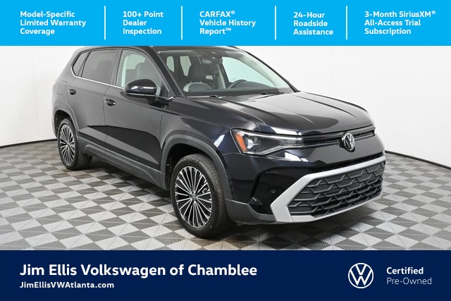 2025 Volkswagen Taos SE's photo