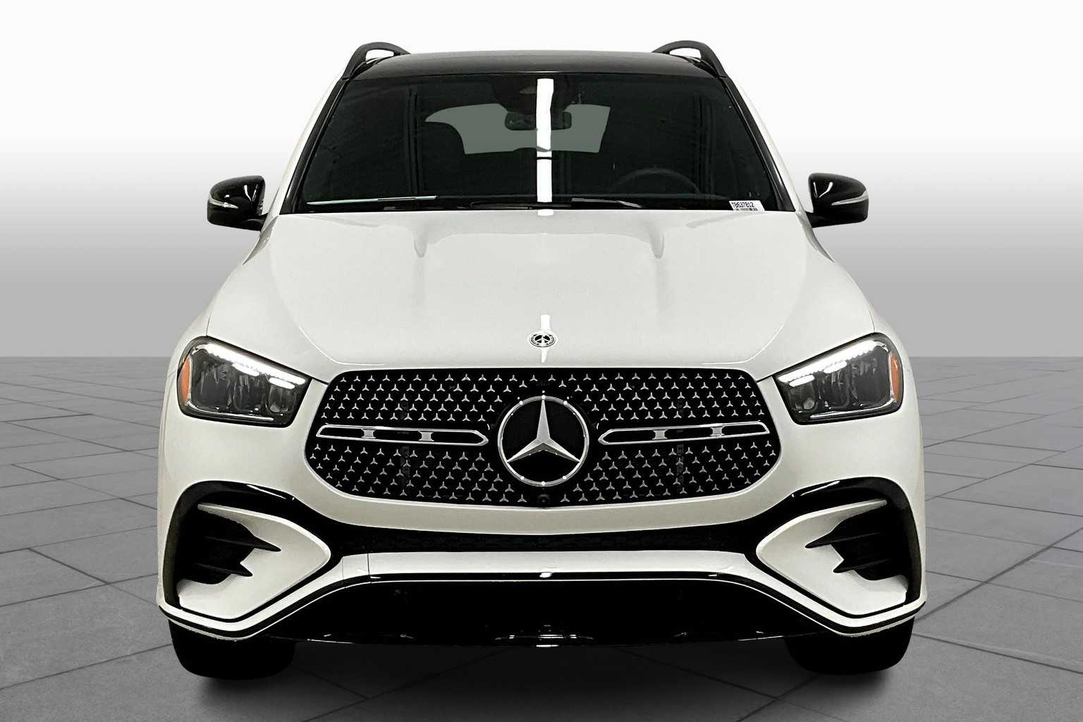 2026 Mercedes Benz GLE 450 4MATIC photo 3