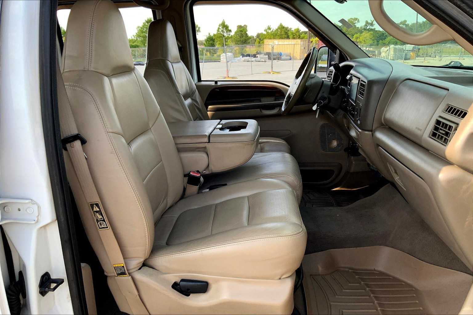 2001 Ford F-350 photo 8