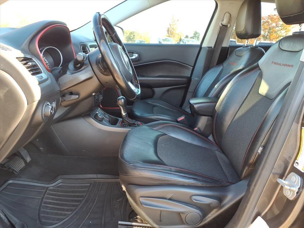 2020 Jeep Compass Trailhawk photo 2