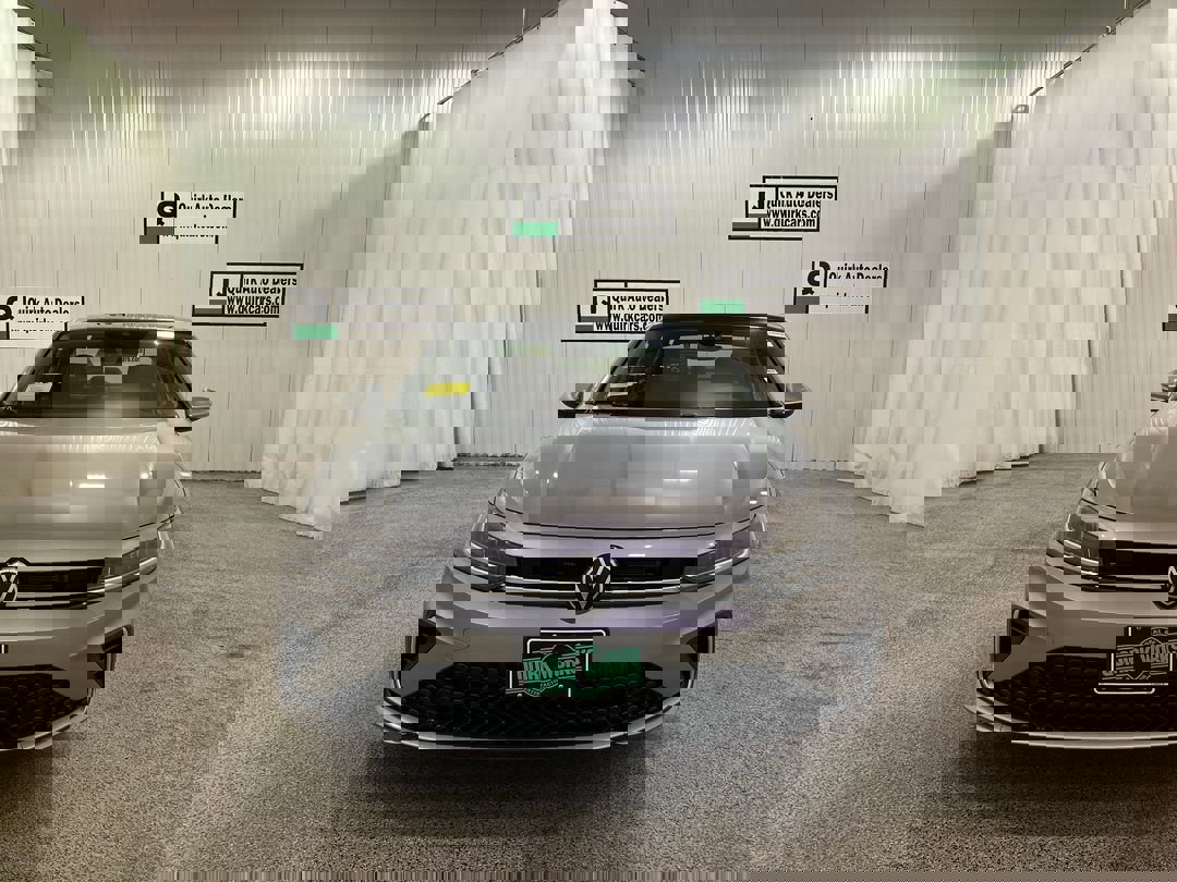 2026 Volkswagen Jetta SEL photo 2