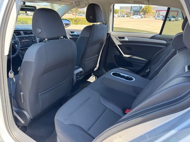 2019 Volkswagen e-Golf SE photo 16