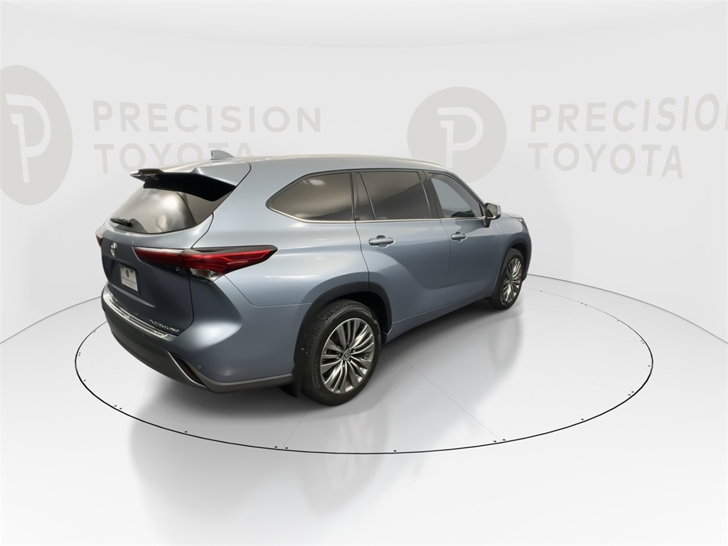 2021 Toyota Highlander Platinum photo 19