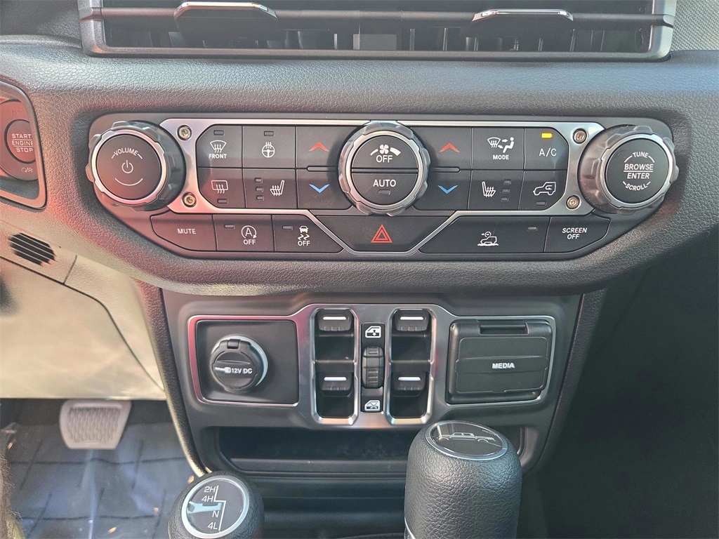 2025 Jeep Gladiator Sport S photo 15