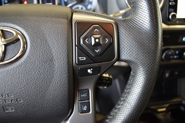 2022 Toyota Tacoma SR5 photo 18