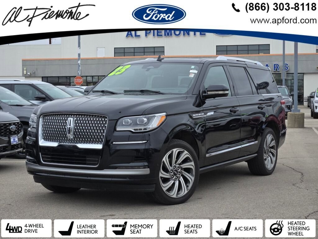 2023 Lincoln Navigator Reserve's photo