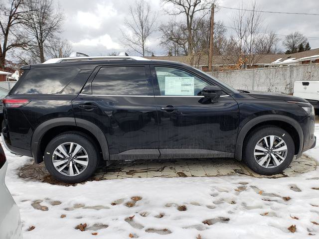 2025 Nissan Pathfinder SL photo 4