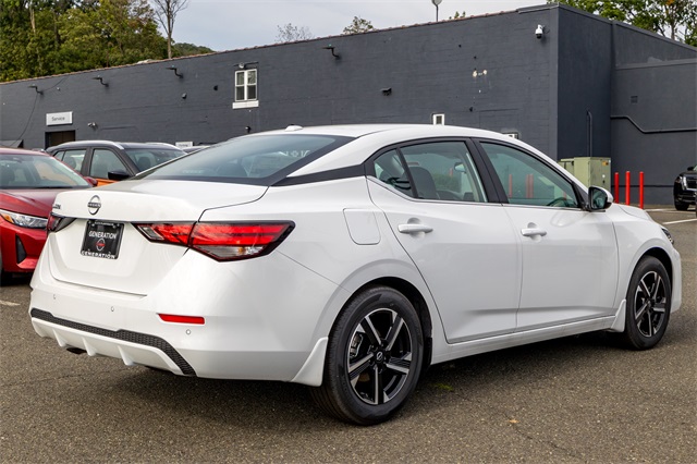 2025 Nissan Sentra SV photo 5