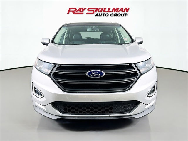 2015 Ford Edge Sport photo 2