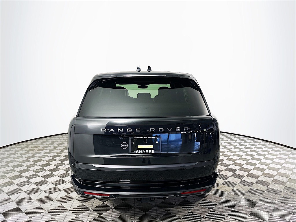 2025 Land Rover Range Rover SE photo 6