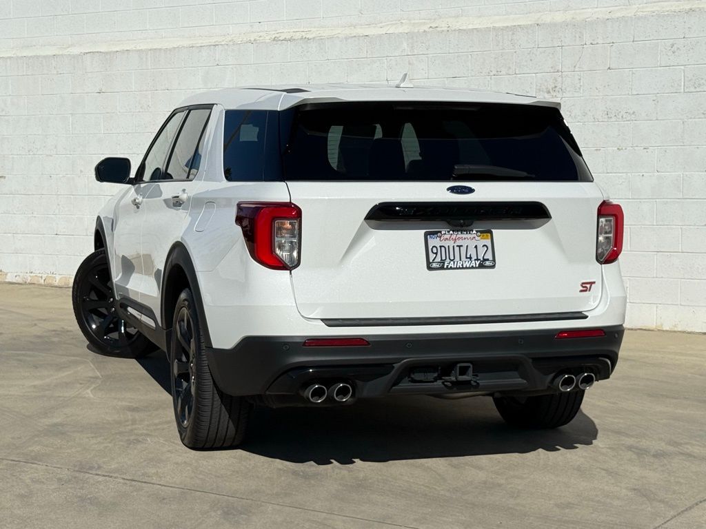 2022 Ford Explorer ST photo 6