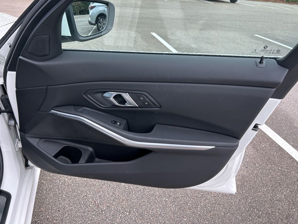 2025 Bmw 330i photo 33