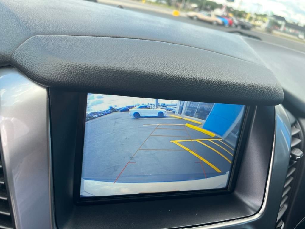 2020 Chevrolet Tahoe LT photo 14