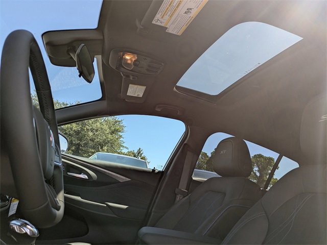 2026 Buick Envista ST photo 22