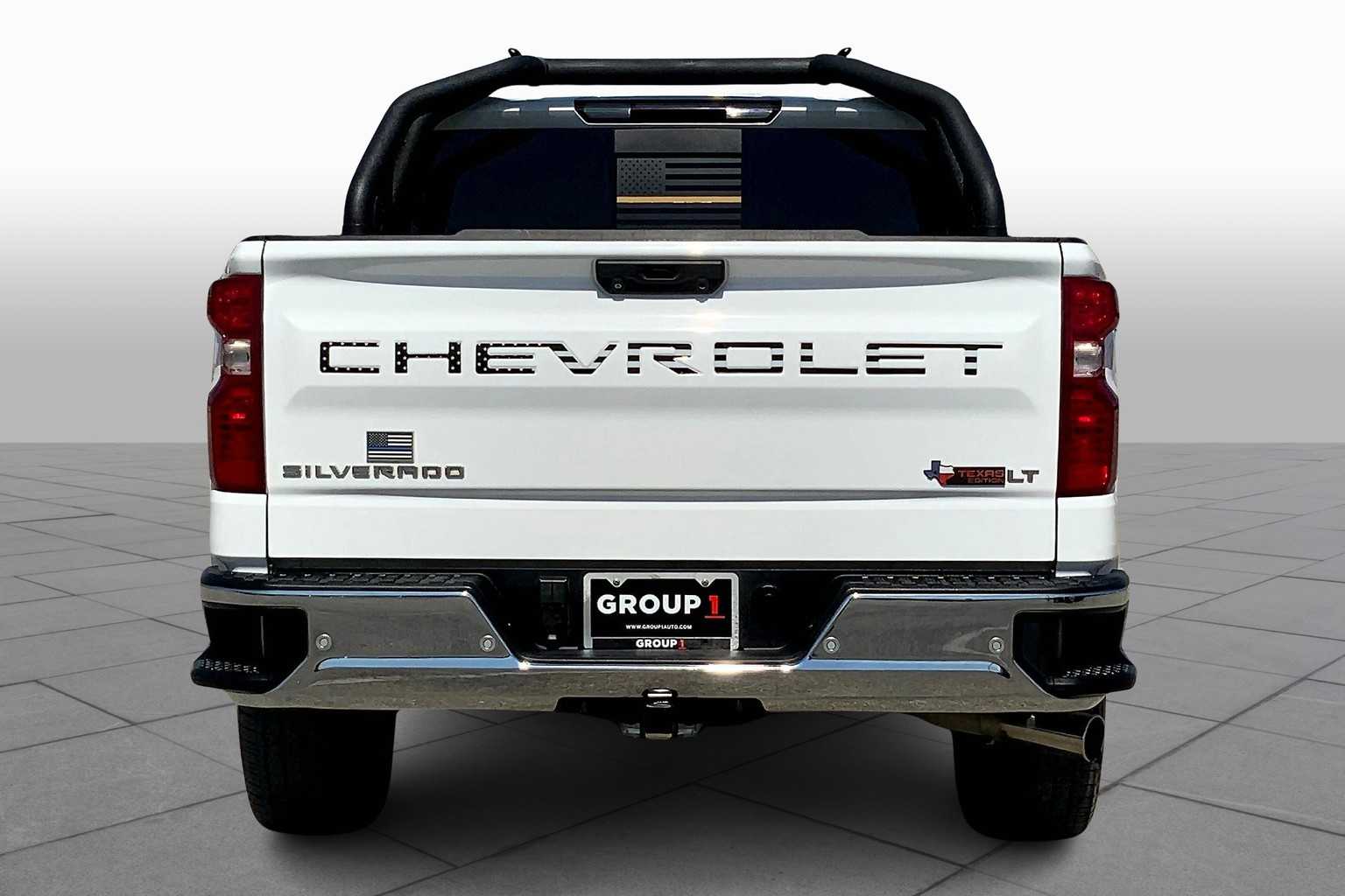 2022 Chevrolet Silverado 1500 LT photo 4