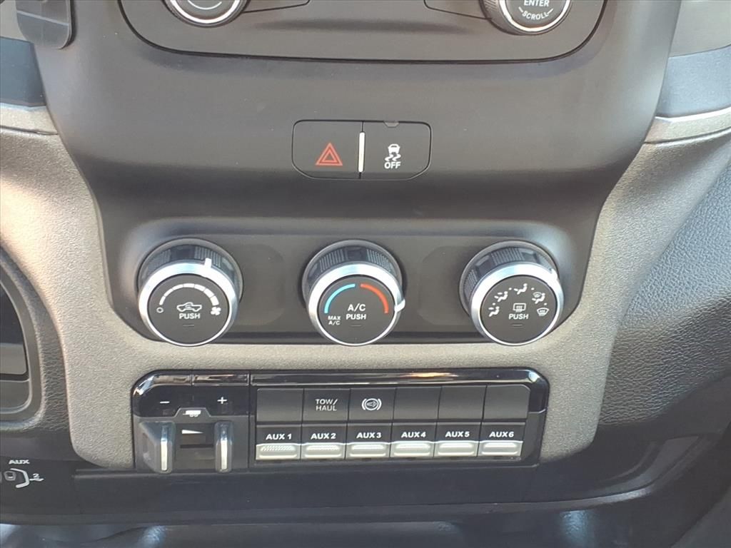 2023 RAM 3500 - Image 11