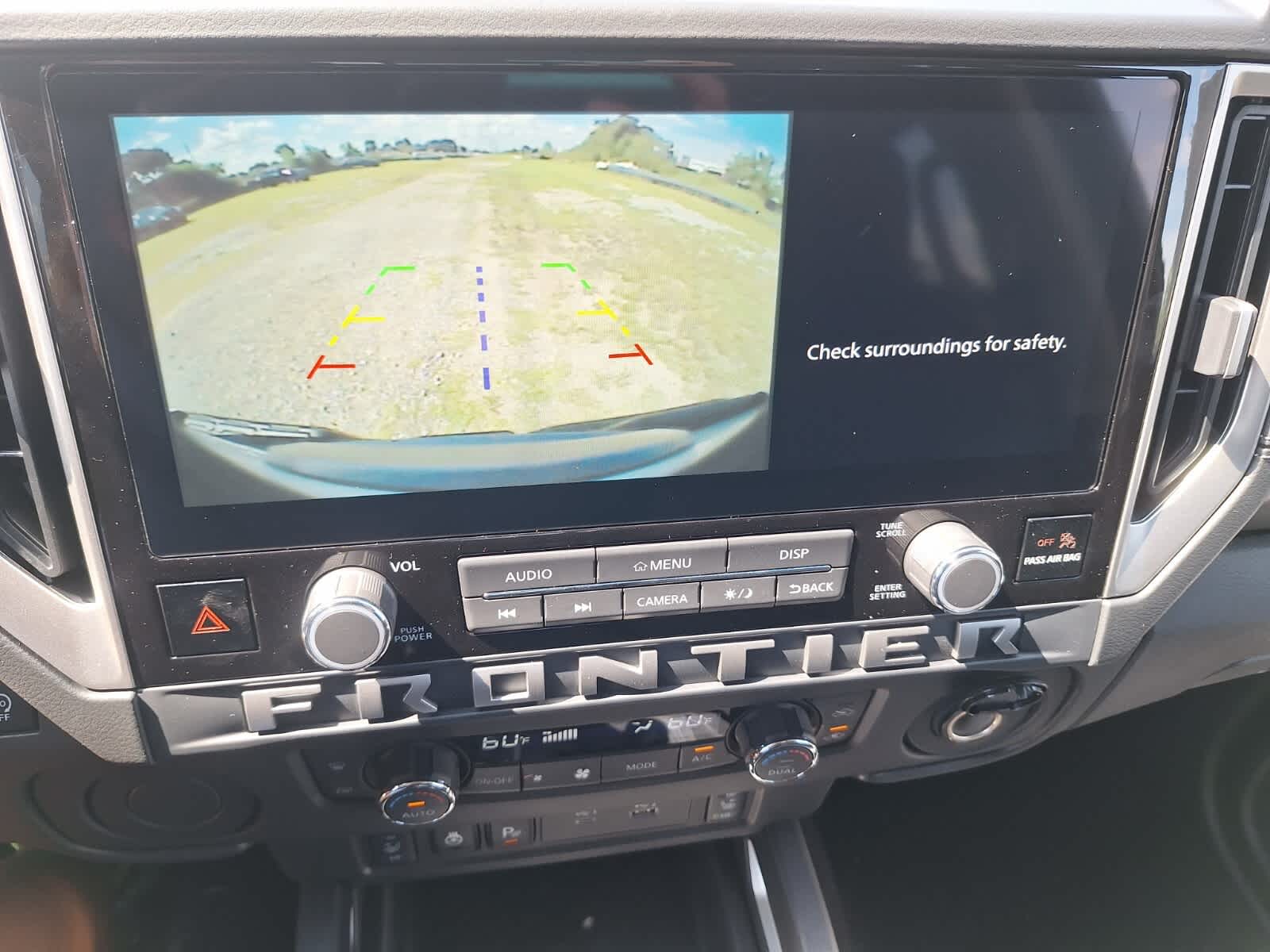2025 Nissan Frontier Crew Cab SV photo 16