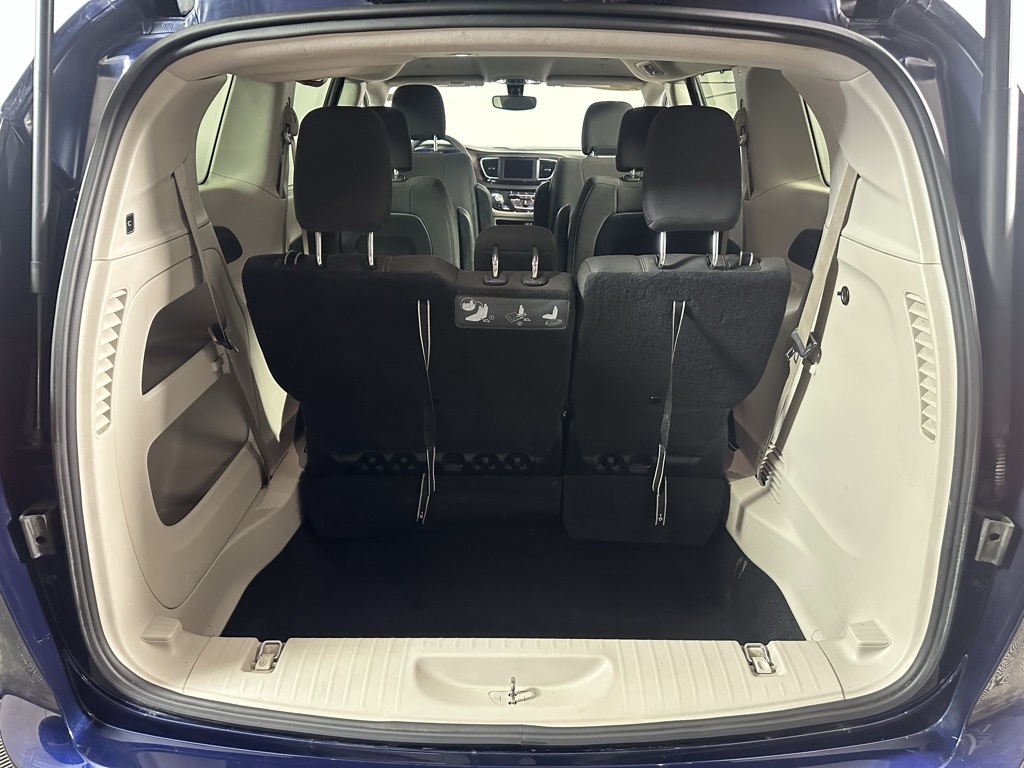 2018 Chrysler Pacifica Touring Plus photo 6