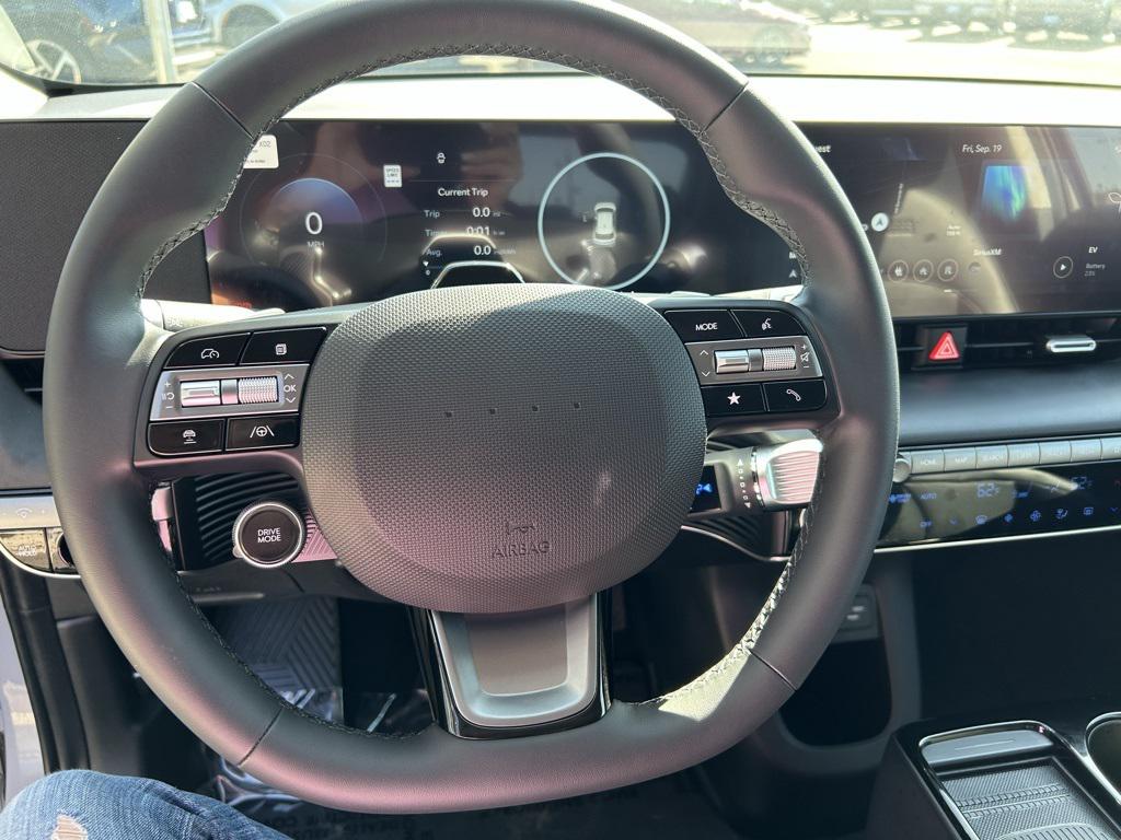 2025 Hyundai Ioniq 5 SEL photo 13