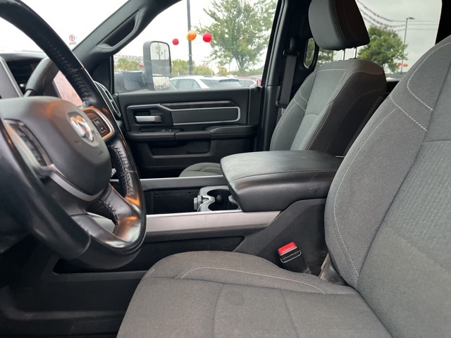 2022 Ram 3500 Big Horn photo 9