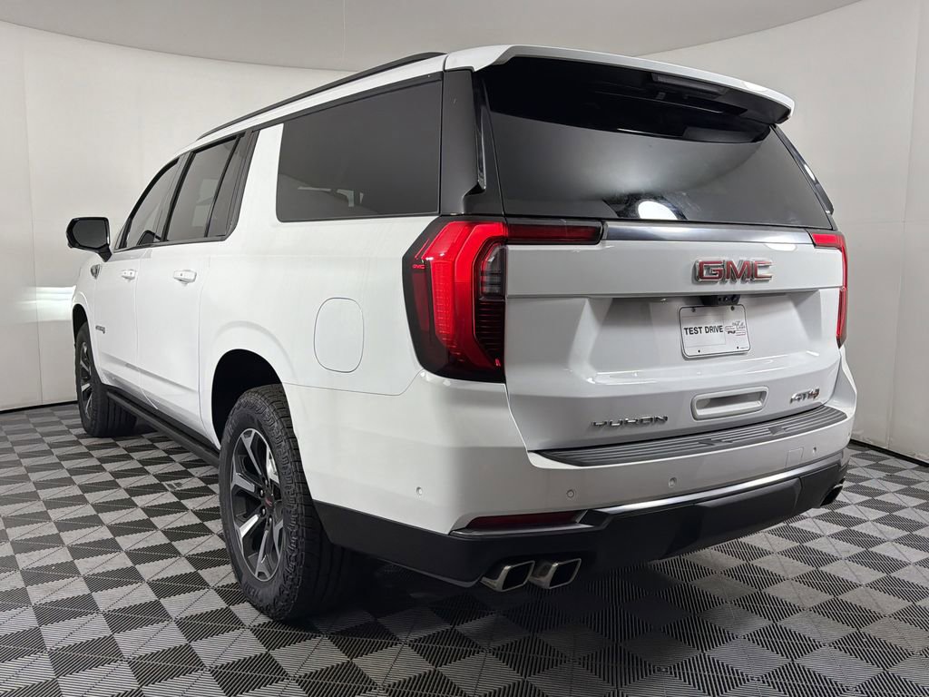 2025 Gmc Yukon XL AT4 photo 2