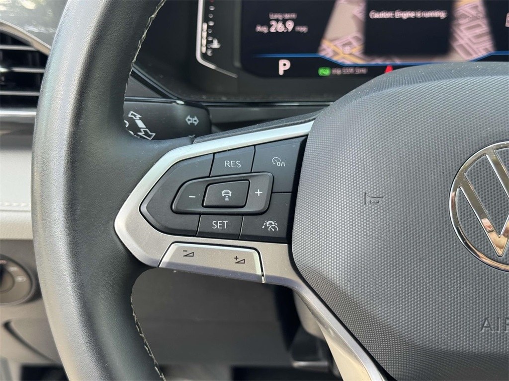 2022 Volkswagen Taos SEL photo 21
