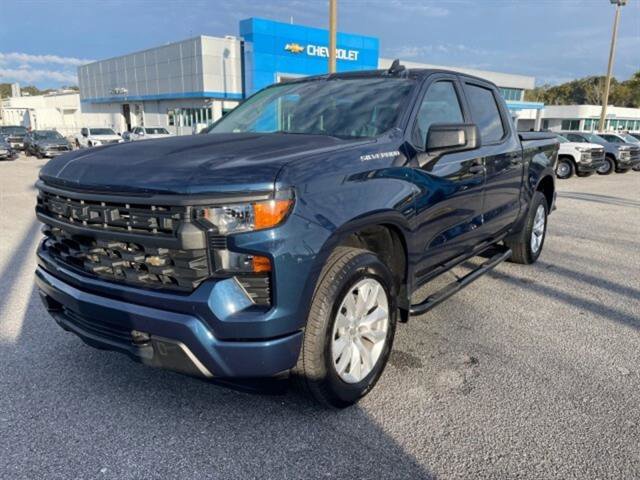 2023 Chevrolet Silverado 1500 Custom photo 3