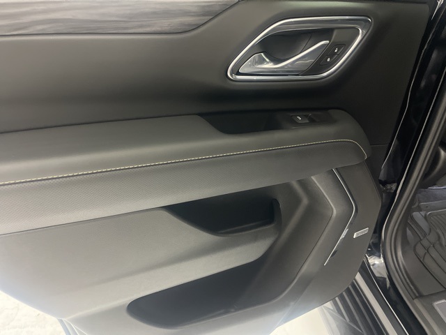 2023 Gmc Yukon SLT photo 32