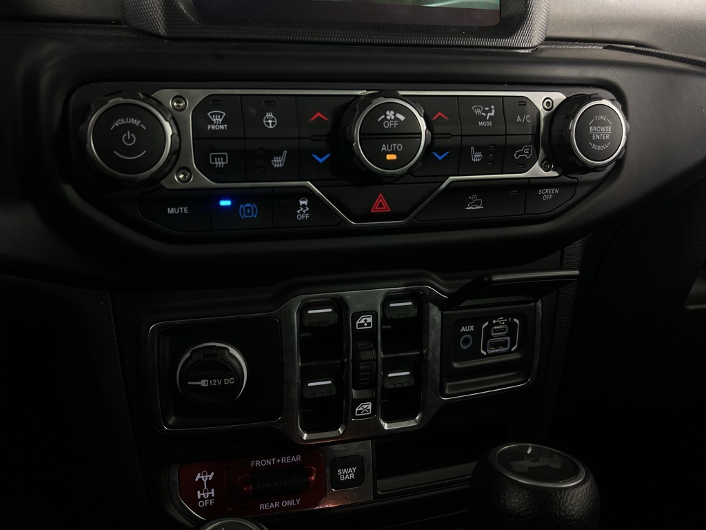 2023 Jeep Wrangler Rubicon 4xe photo 14