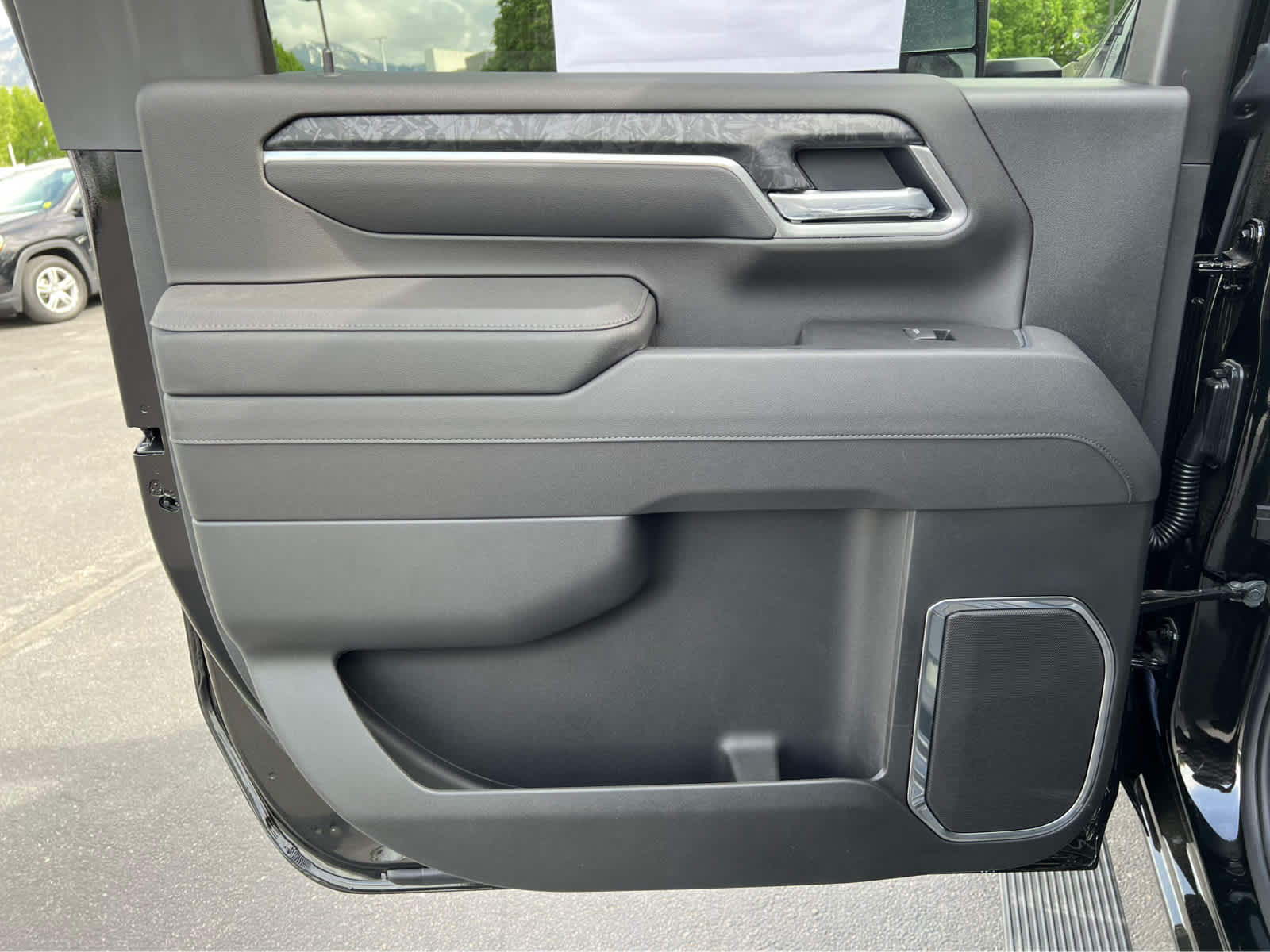 2025 Chevrolet Silverado 2500HD LT photo 28