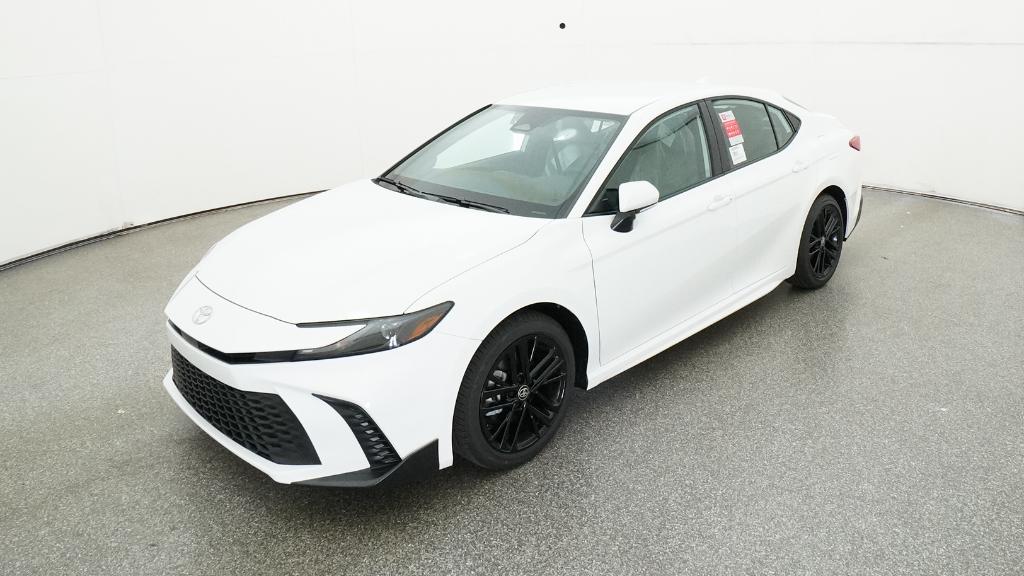 2026 Toyota Camry SE's photo