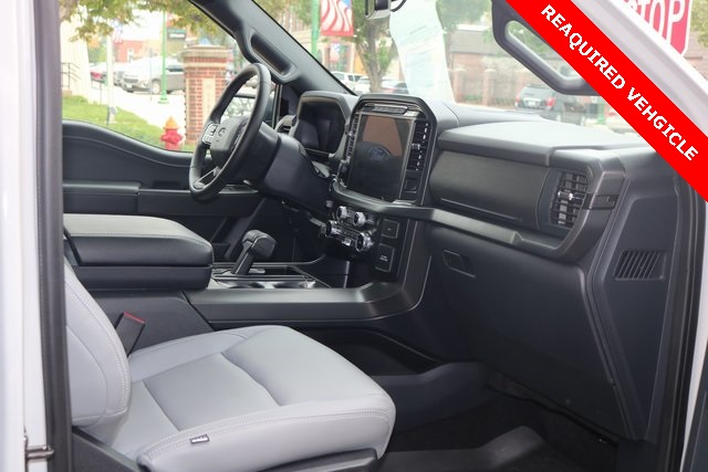 2024 Ford F-150 XLT photo 8