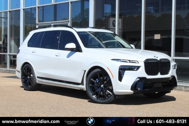 2025 BMW X7 40i's photo
